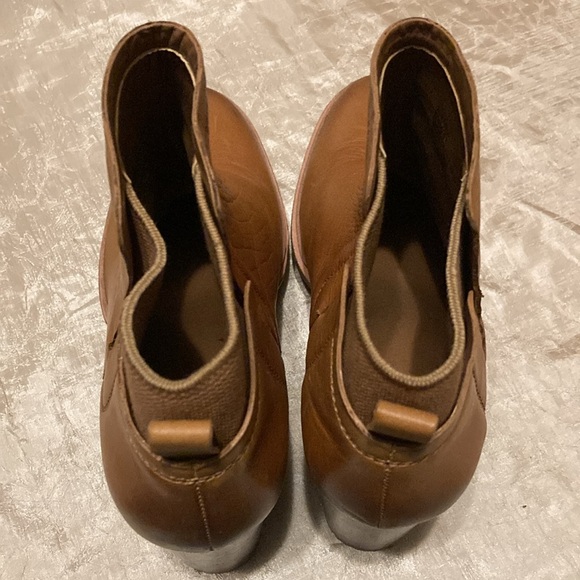 Vince Camuto Erinia Lug Sole Stacked Heel Bootie Size 9.5 - Picture 4 of 6